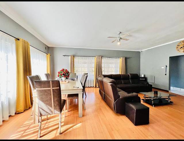 3 BEDROOM HOUSE FOR SALE IN WOODLANDS